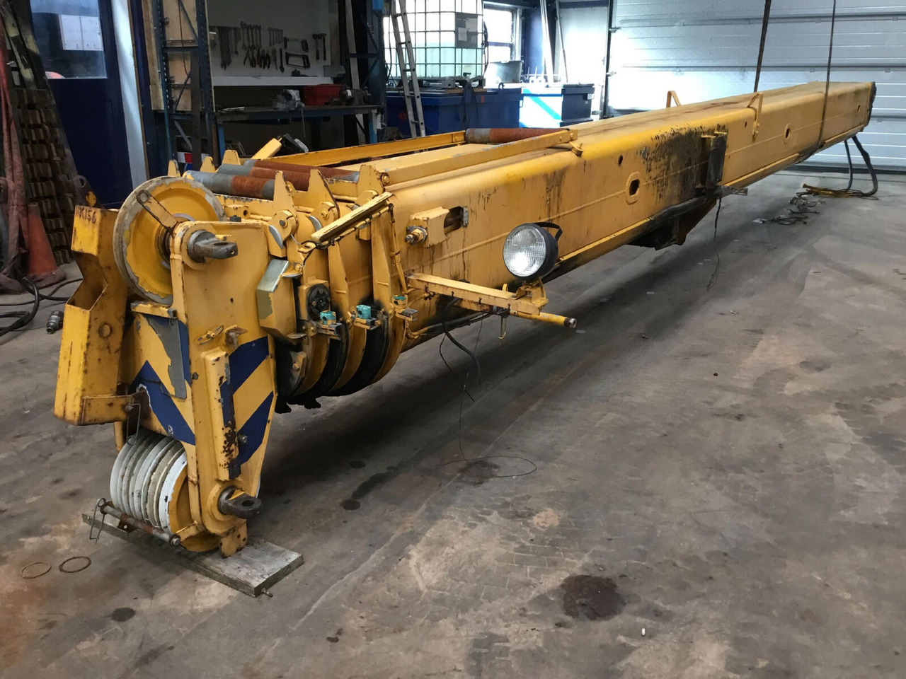 Liebherr LTM 1030-2 complete boom section - ذراع الرافعة - موبايل كرين: صور 2 Liebherr LTM 1030-2 complete boom section - ذراع الرافعة - موبايل كرين: صور 2