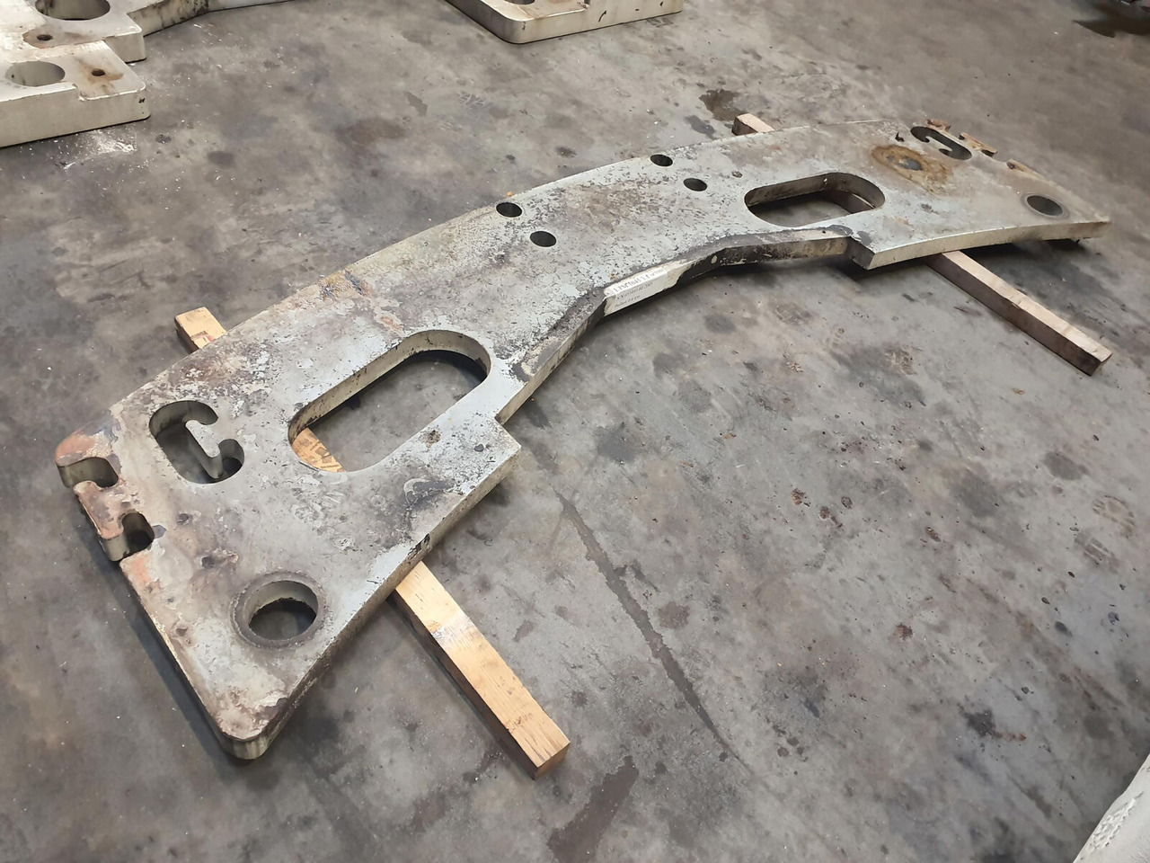 Liebherr LTM 1045-3.1 counterweight 0,6 ton - ثقل موازن - موبايل كرين: صور 1 Liebherr LTM 1045-3.1 counterweight 0,6 ton - ثقل موازن - موبايل كرين: صور 1