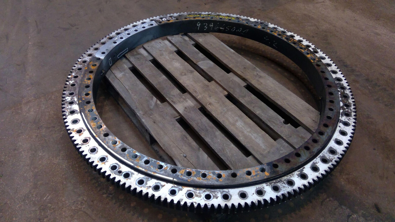 Liebherr LTM 1045-3.1 slew ring - حلقة الدوران - موبايل كرين: صور 2 Liebherr LTM 1045-3.1 slew ring - حلقة الدوران - موبايل كرين: صور 2