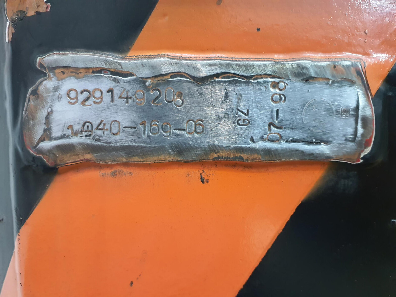 Liebherr LTM 1050-1 sliding beam complete front - تعليق - موبايل كرين: صور 5 Liebherr LTM 1050-1 sliding beam complete front - تعليق - موبايل كرين: صور 5