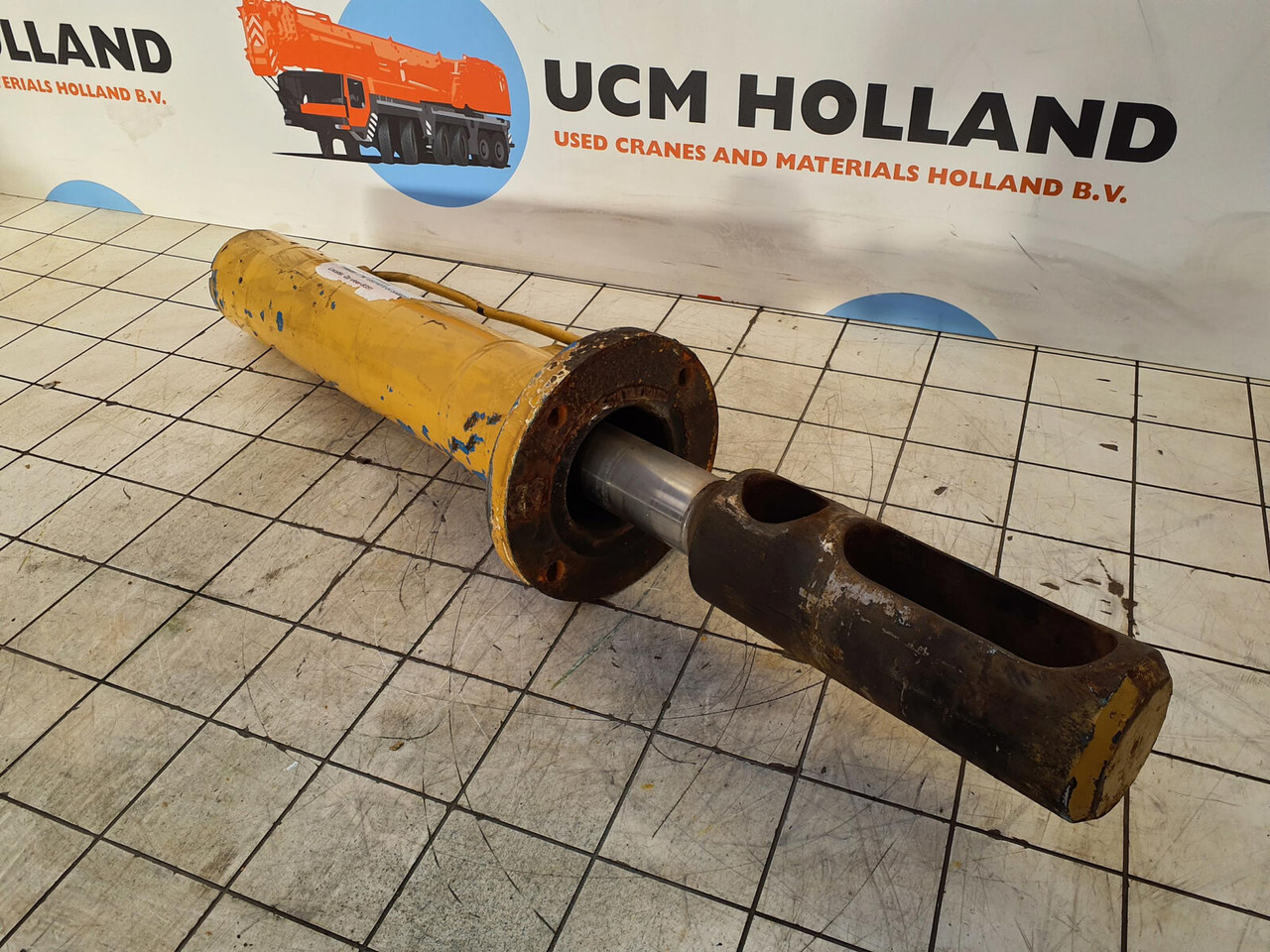 Liebherr LTM 1060/1070 counterweight cylinder - الاسطوانة الهيدروليكية - موبايل كرين: صور 2 Liebherr LTM 1060/1070 counterweight cylinder - الاسطوانة الهيدروليكية - موبايل كرين: صور 2