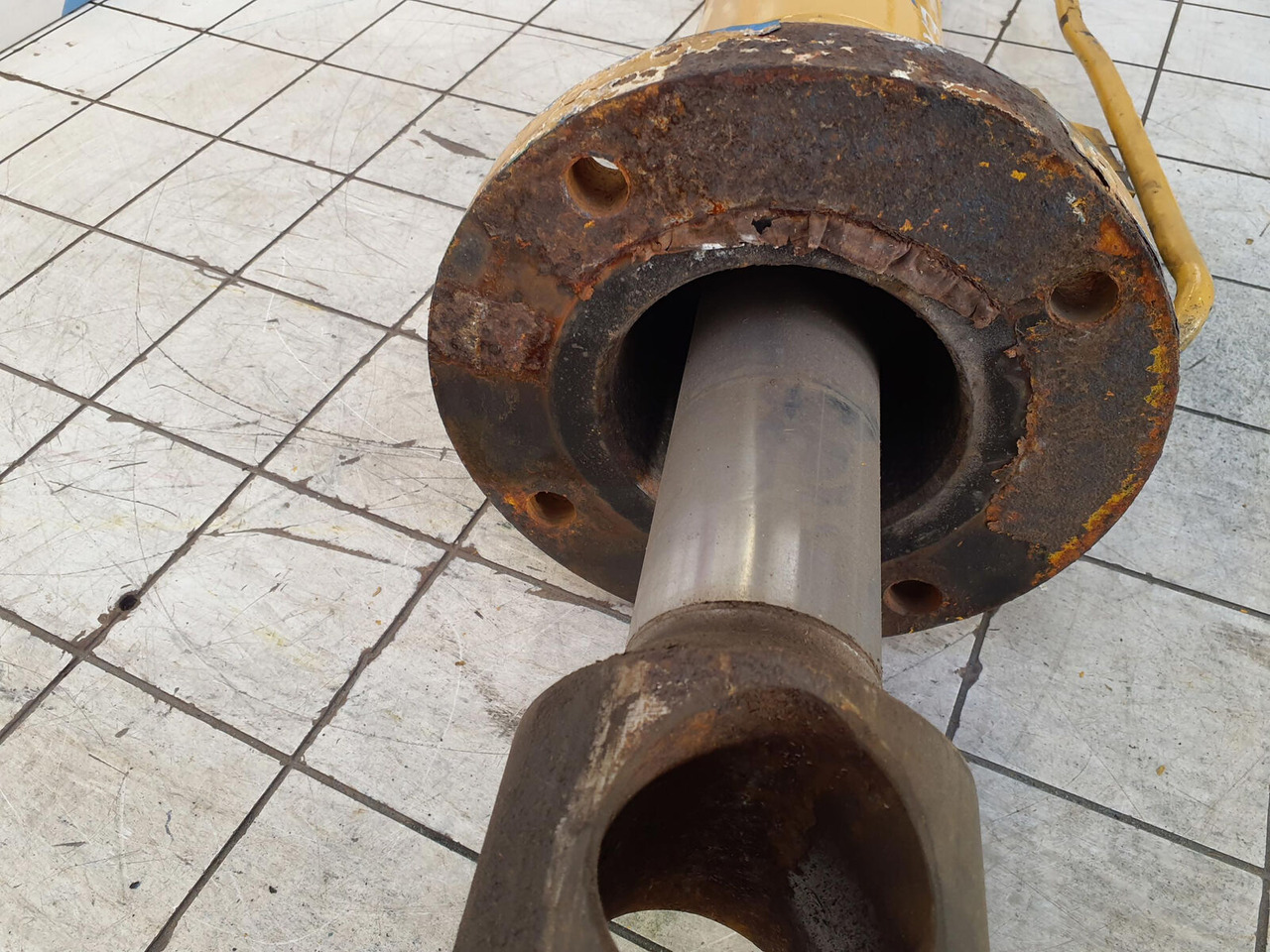 Liebherr LTM 1060/1070 counterweight cylinder - الاسطوانة الهيدروليكية - موبايل كرين: صور 5 Liebherr LTM 1060/1070 counterweight cylinder - الاسطوانة الهيدروليكية - موبايل كرين: صور 5