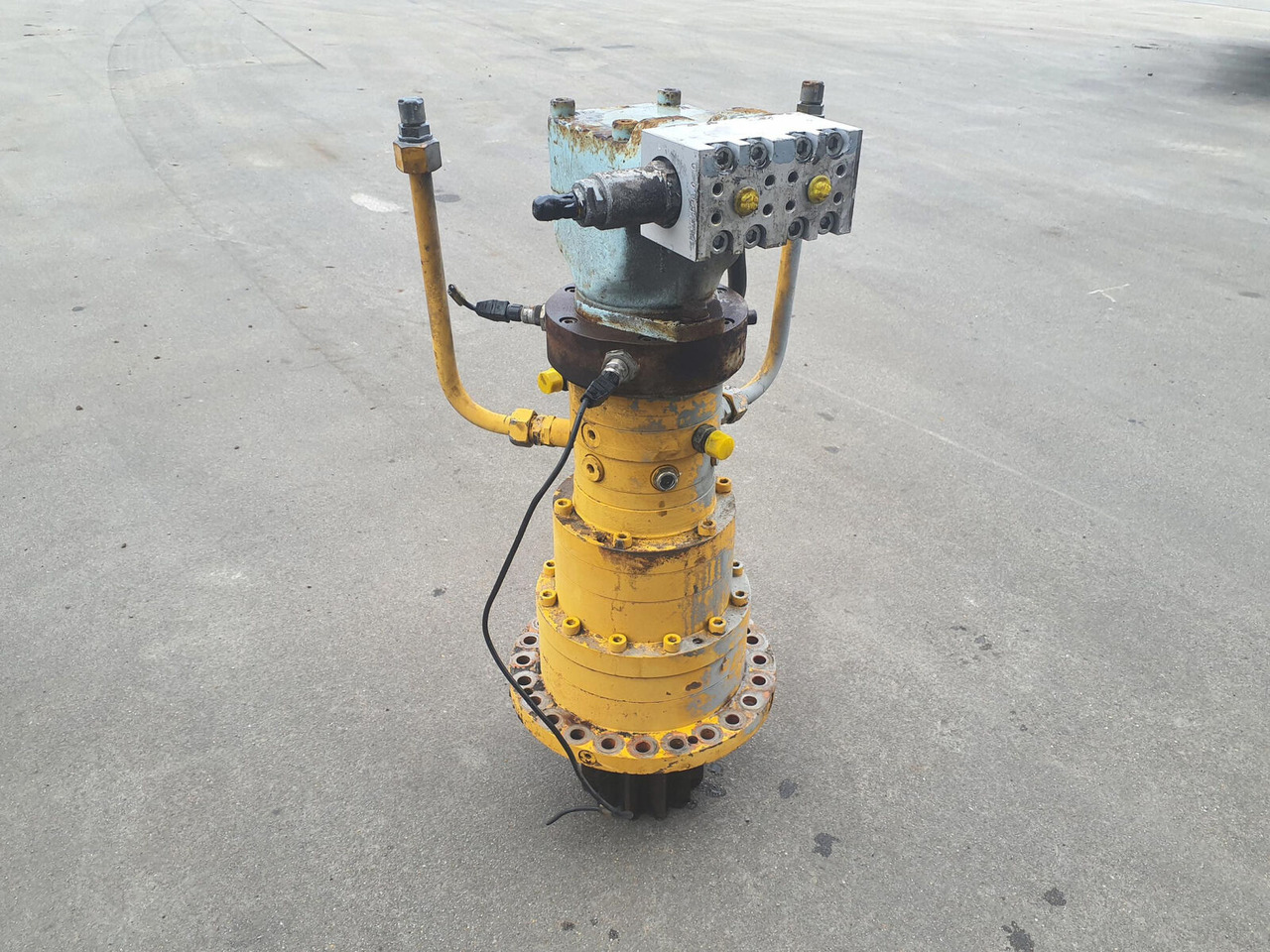 Liebherr LTM 1060-2 Slewing gear - محرك سوينغ - موبايل كرين: صور 2 Liebherr LTM 1060-2 Slewing gear - محرك سوينغ - موبايل كرين: صور 2