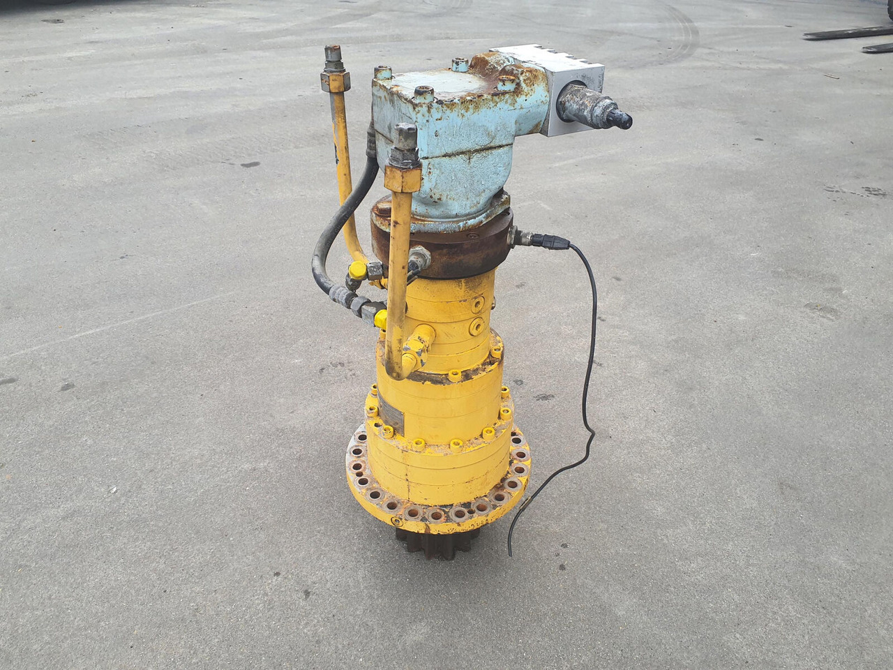 Liebherr LTM 1060-2 Slewing gear - محرك سوينغ - موبايل كرين: صور 1 Liebherr LTM 1060-2 Slewing gear - محرك سوينغ - موبايل كرين: صور 1