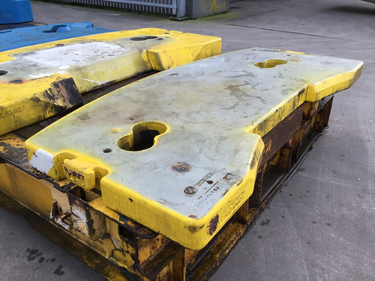 Liebherr LTM 1060-2 counterweight 2,4 ton - ثقل موازن - موبايل كرين: صور 2 Liebherr LTM 1060-2 counterweight 2,4 ton - ثقل موازن - موبايل كرين: صور 2