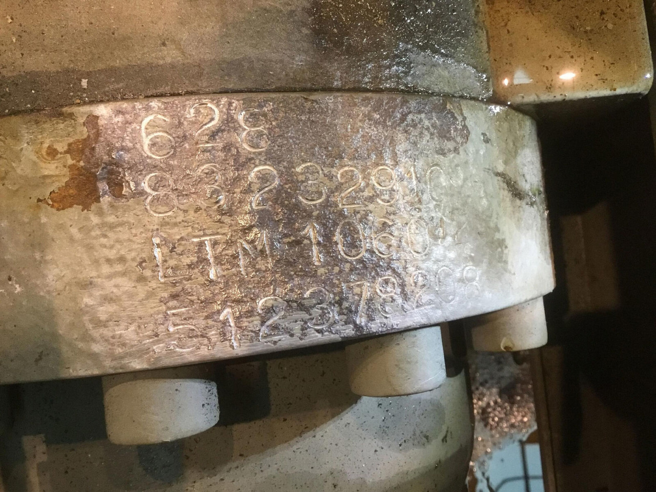 Liebherr LTM 1060-2 telescopic cylinder - الاسطوانة الهيدروليكية - موبايل كرين: صور 5 Liebherr LTM 1060-2 telescopic cylinder - الاسطوانة الهيدروليكية - موبايل كرين: صور 5