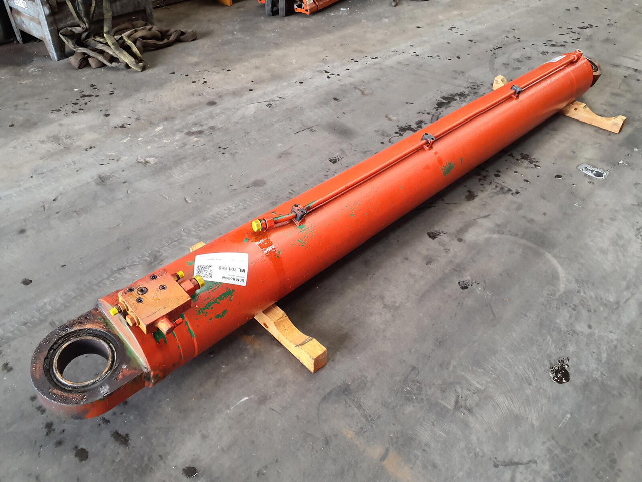 Liebherr LTM 1060 Luffing cylinder - الاسطوانة الهيدروليكية - موبايل كرين: صور 2 Liebherr LTM 1060 Luffing cylinder - الاسطوانة الهيدروليكية - موبايل كرين: صور 2