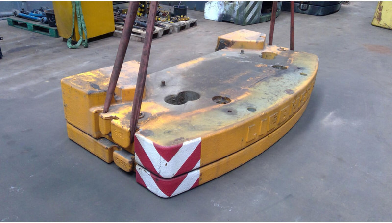 Liebherr LTM 1080-1 counterweight 5,8 ton - ثقل موازن - آلات البناء: صور 2 Liebherr LTM 1080-1 counterweight 5,8 ton - ثقل موازن - آلات البناء: صور 2