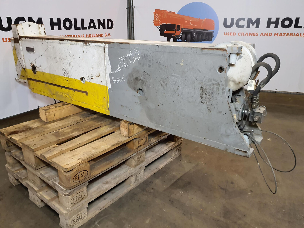 Liebherr LTM 1090-2 outrigger beam rear - تعليق - الرافعة: صور 3 Liebherr LTM 1090-2 outrigger beam rear - تعليق - الرافعة: صور 3