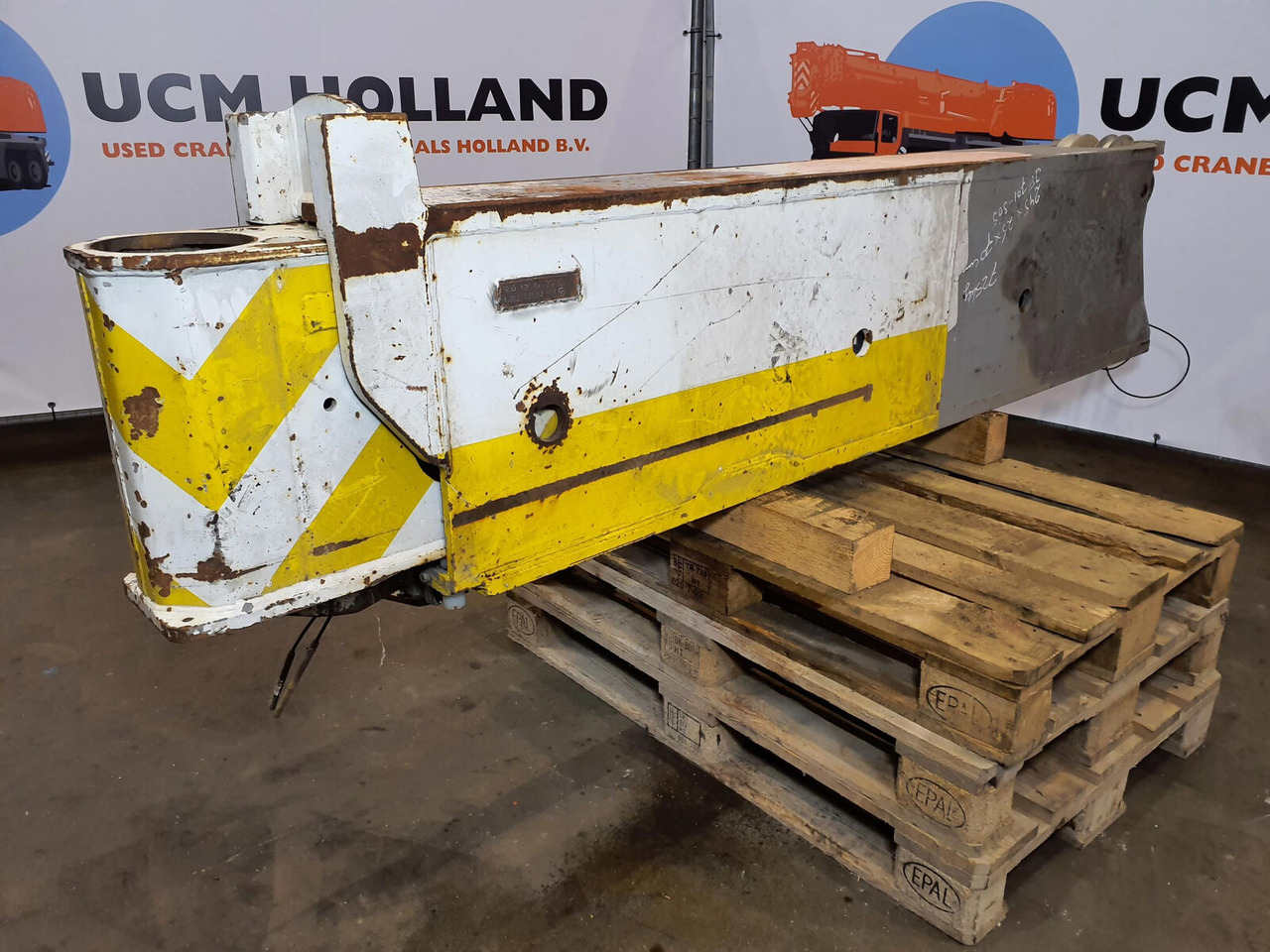 Liebherr LTM 1090-2 outrigger beam rear - تعليق - الرافعة: صور 2 Liebherr LTM 1090-2 outrigger beam rear - تعليق - الرافعة: صور 2