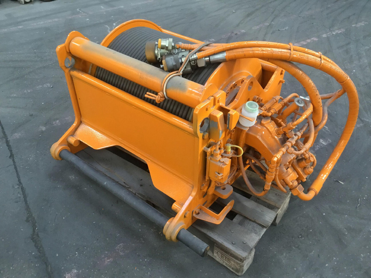 Liebherr LTM 1095-5.1 winch - وینچ - موبايل كرين: صور 3 Liebherr LTM 1095-5.1 winch - وینچ - موبايل كرين: صور 3