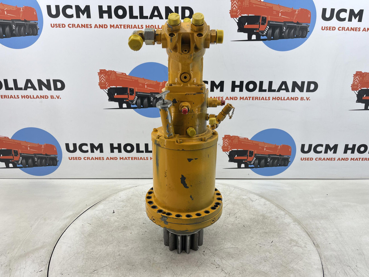 Liebherr LTM 1130-5.1 Slewing gear - محرك سوينغ - موبايل كرين: صور 1 Liebherr LTM 1130-5.1 Slewing gear - محرك سوينغ - موبايل كرين: صور 1