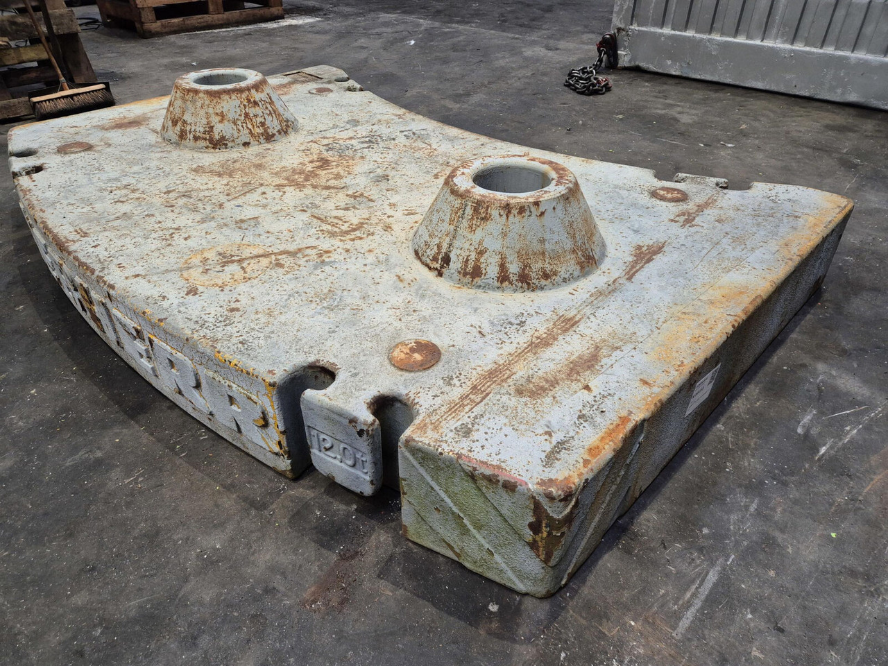 Liebherr LTM 1160-2 counterweight 12,0 ton - ثقل موازن - موبايل كرين: صور 1 Liebherr LTM 1160-2 counterweight 12,0 ton - ثقل موازن - موبايل كرين: صور 1