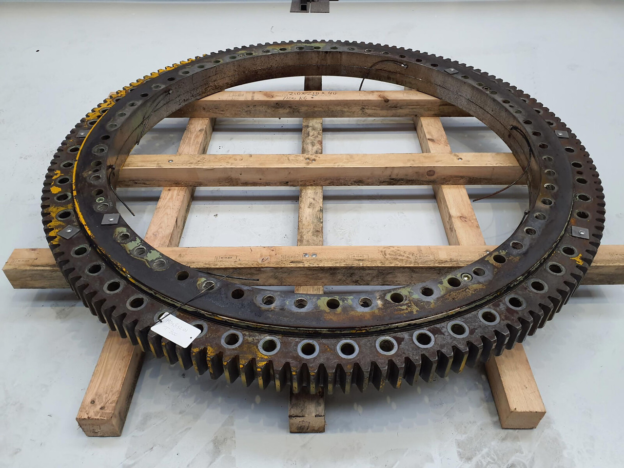 Liebherr LTM 1160-2 roller slewing ring - حلقة الدوران - موبايل كرين: صور 1 Liebherr LTM 1160-2 roller slewing ring - حلقة الدوران - موبايل كرين: صور 1