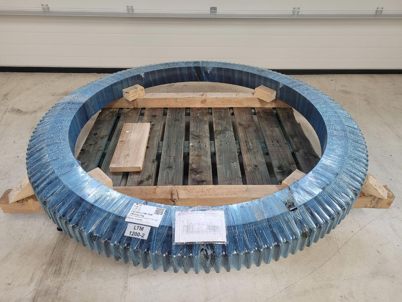 Liebherr LTM 1200 slewing ring - حلقة الدوران - موبايل كرين: صور 1 Liebherr LTM 1200 slewing ring - حلقة الدوران - موبايل كرين: صور 1