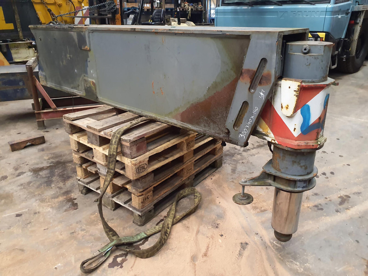 Liebherr LTM 1300 outrigger complete rear L - تعليق - موبايل كرين: صور 1 Liebherr LTM 1300 outrigger complete rear L - تعليق - موبايل كرين: صور 1