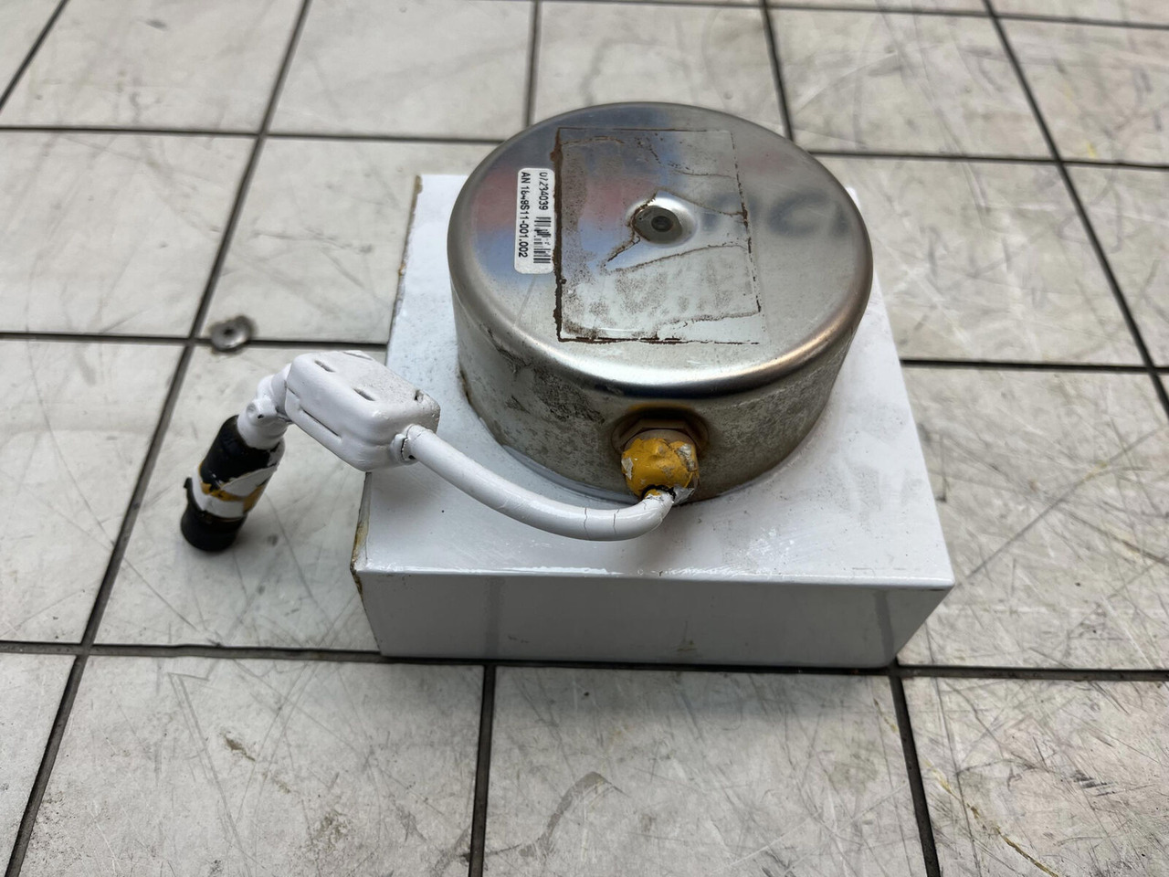 Liebherr LTM 1400-7.1 angle transmitter - النظام الكهربائي - الرافعة: صور 2 Liebherr LTM 1400-7.1 angle transmitter - النظام الكهربائي - الرافعة: صور 2