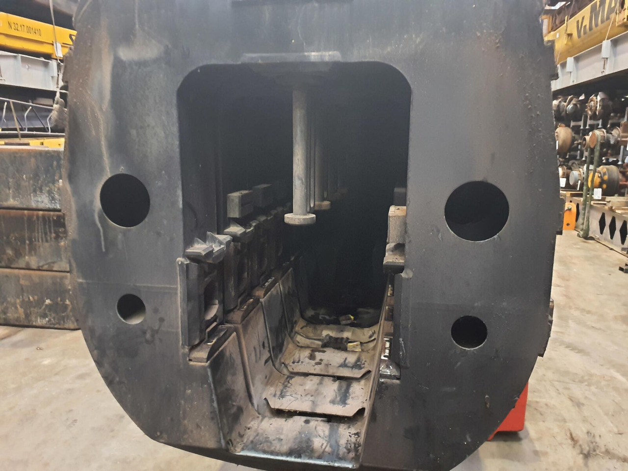 Liebherr LTM 1450-8.1 boom sections 1,2,3,4,5,6 - ذراع الرافعة - موبايل كرين: صور 5 Liebherr LTM 1450-8.1 boom sections 1,2,3,4,5,6 - ذراع الرافعة - موبايل كرين: صور 5