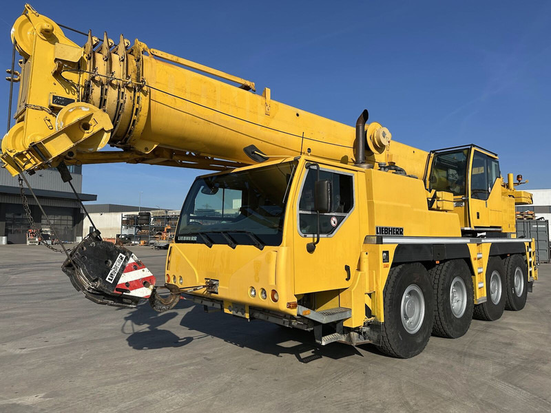 Liebherr Liebherr LTM 1060-2 - رافعة لجميع التضاريس: صور 1 Liebherr Liebherr LTM 1060-2 - رافعة لجميع التضاريس: صور 1
