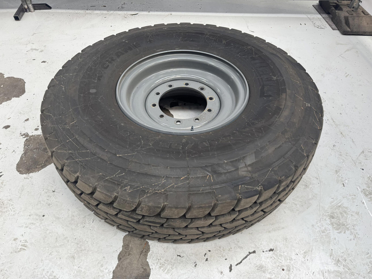 Liebherr Wheel 445/95 R25 10 12 1p - عجلات - الرافعة: صور 1 Liebherr Wheel 445/95 R25 10 12 1p - عجلات - الرافعة: صور 1