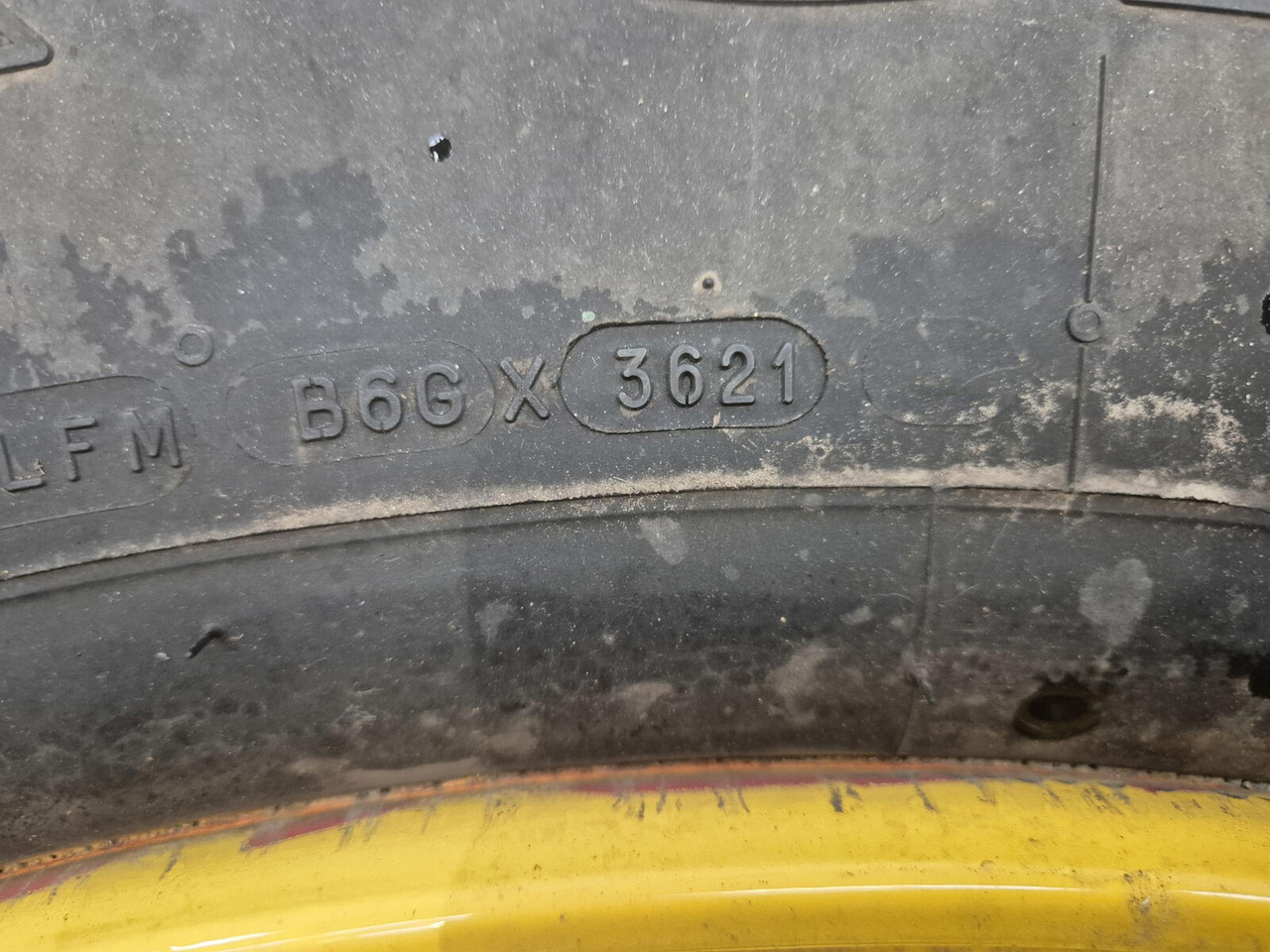 Liebherr Wheel 445/95R25 10 12 1p - عجلات - الرافعة: صور 4 Liebherr Wheel 445/95R25 10 12 1p - عجلات - الرافعة: صور 4