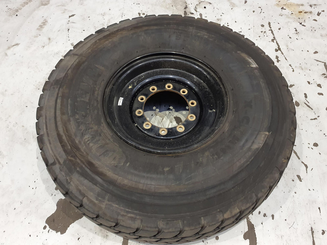 Liebherr Wheel 445/95R25 10 12 1p - عجلات - الرافعة: صور 2 Liebherr Wheel 445/95R25 10 12 1p - عجلات - الرافعة: صور 2