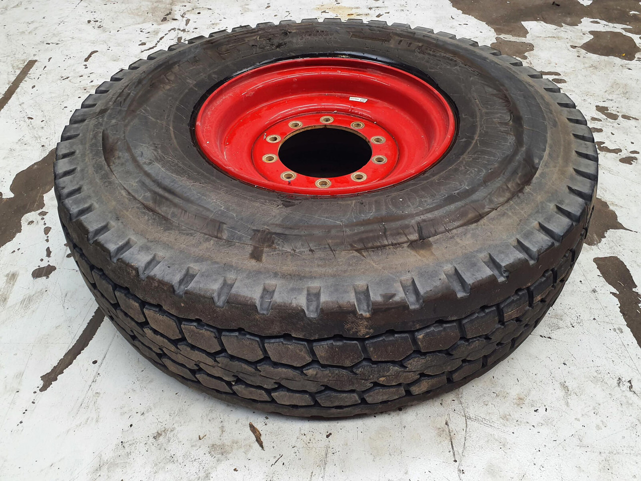 Liebherr Wheel 445/95R25 10 12 1p - عجلات - الرافعة: صور 1 Liebherr Wheel 445/95R25 10 12 1p - عجلات - الرافعة: صور 1