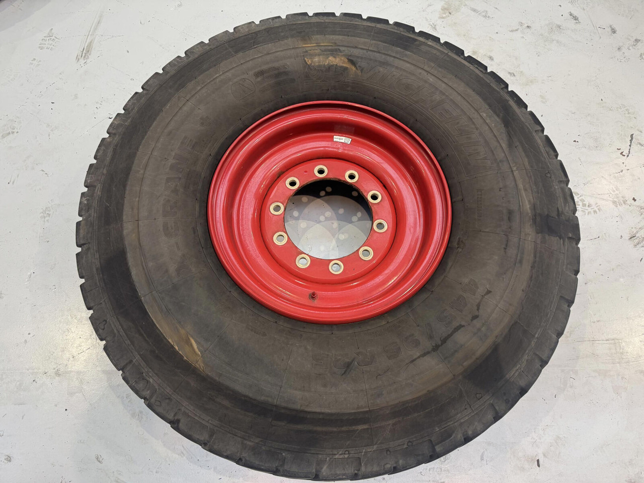 Liebherr Wheel 445/95R25 10 12 1p - عجلات - الرافعة: صور 1 Liebherr Wheel 445/95R25 10 12 1p - عجلات - الرافعة: صور 1