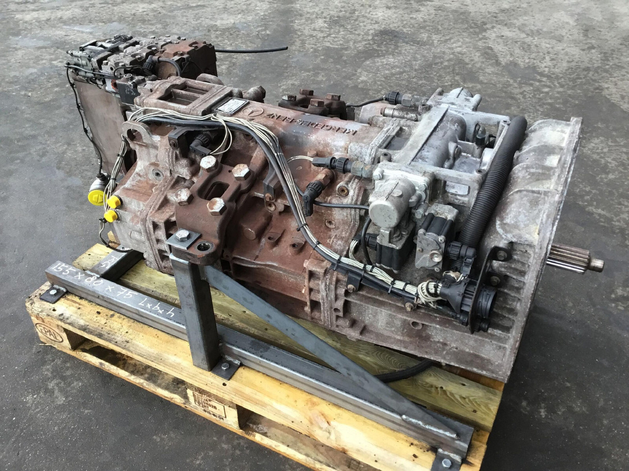 Mercedes-Benz AC 100 gearbox Mercedes benz G240-1 - علبة التروس - موبايل كرين: صور 1 Mercedes-Benz AC 100 gearbox Mercedes benz G240-1 - علبة التروس - موبايل كرين: صور 1