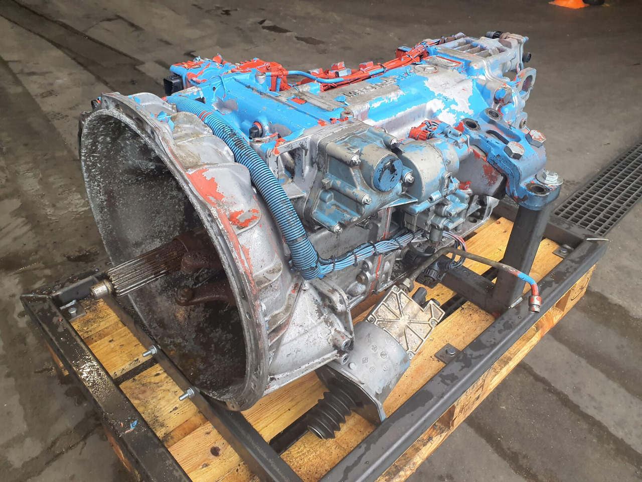 Mercedes-Benz GMK 5130-1 gearbox Mercedes G240-16 - علبة التروس - موبايل كرين: صور 4 Mercedes-Benz GMK 5130-1 gearbox Mercedes G240-16 - علبة التروس - موبايل كرين: صور 4