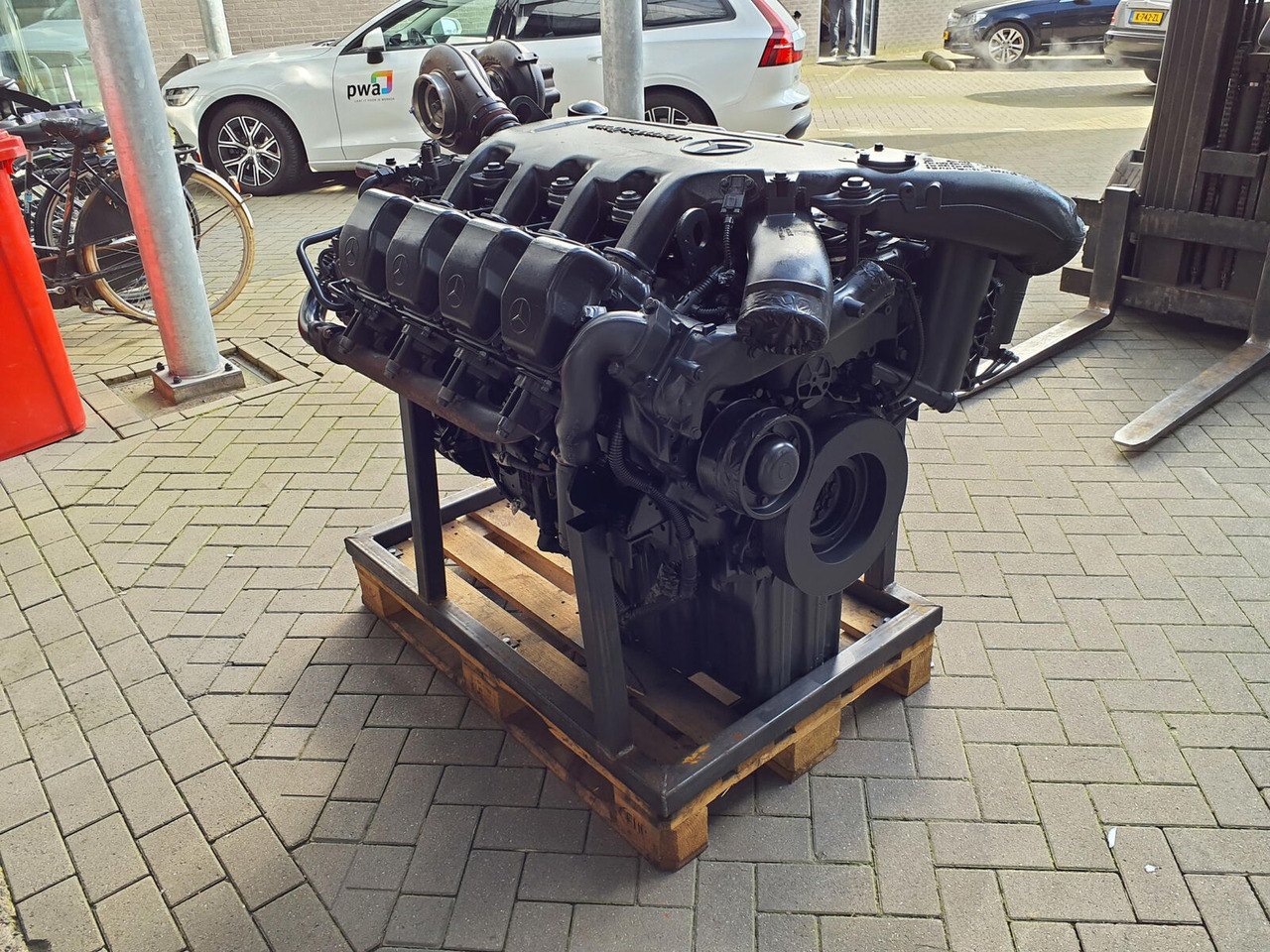 Mercedes-Benz GMK 6400 engine OM502LA - المحرك - موبايل كرين: صور 4 Mercedes-Benz GMK 6400 engine OM502LA - المحرك - موبايل كرين: صور 4