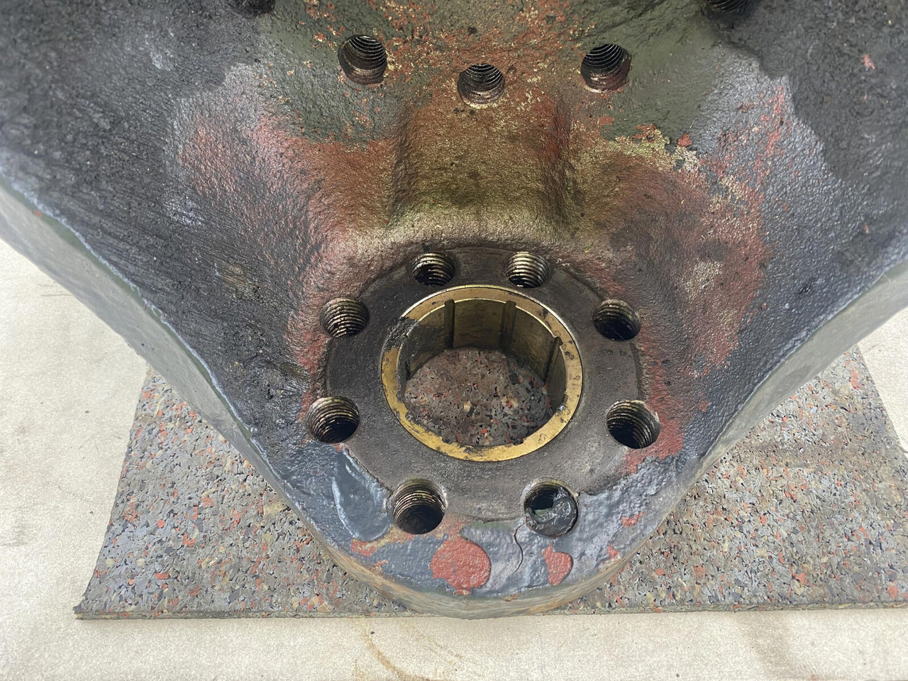 مفصل التوجيه - موبايل كرين PPM 250 ATT Steering knuckle 16 holes axle 1: صور 8