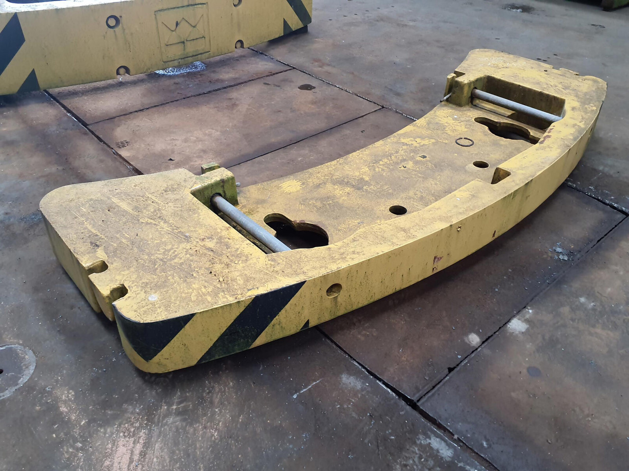 PPM ATT 400-3 counterweight 1.3 ton - ثقل موازن - موبايل كرين: صور 1 PPM ATT 400-3 counterweight 1.3 ton - ثقل موازن - موبايل كرين: صور 1