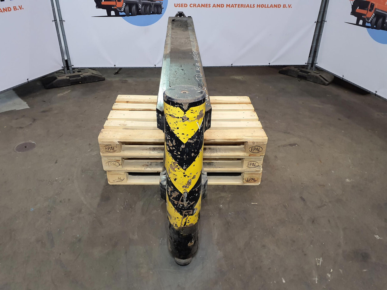 Terex AC 100 outrigger beam complete front - تعليق - الرافعة: صور 5 Terex AC 100 outrigger beam complete front - تعليق - الرافعة: صور 5