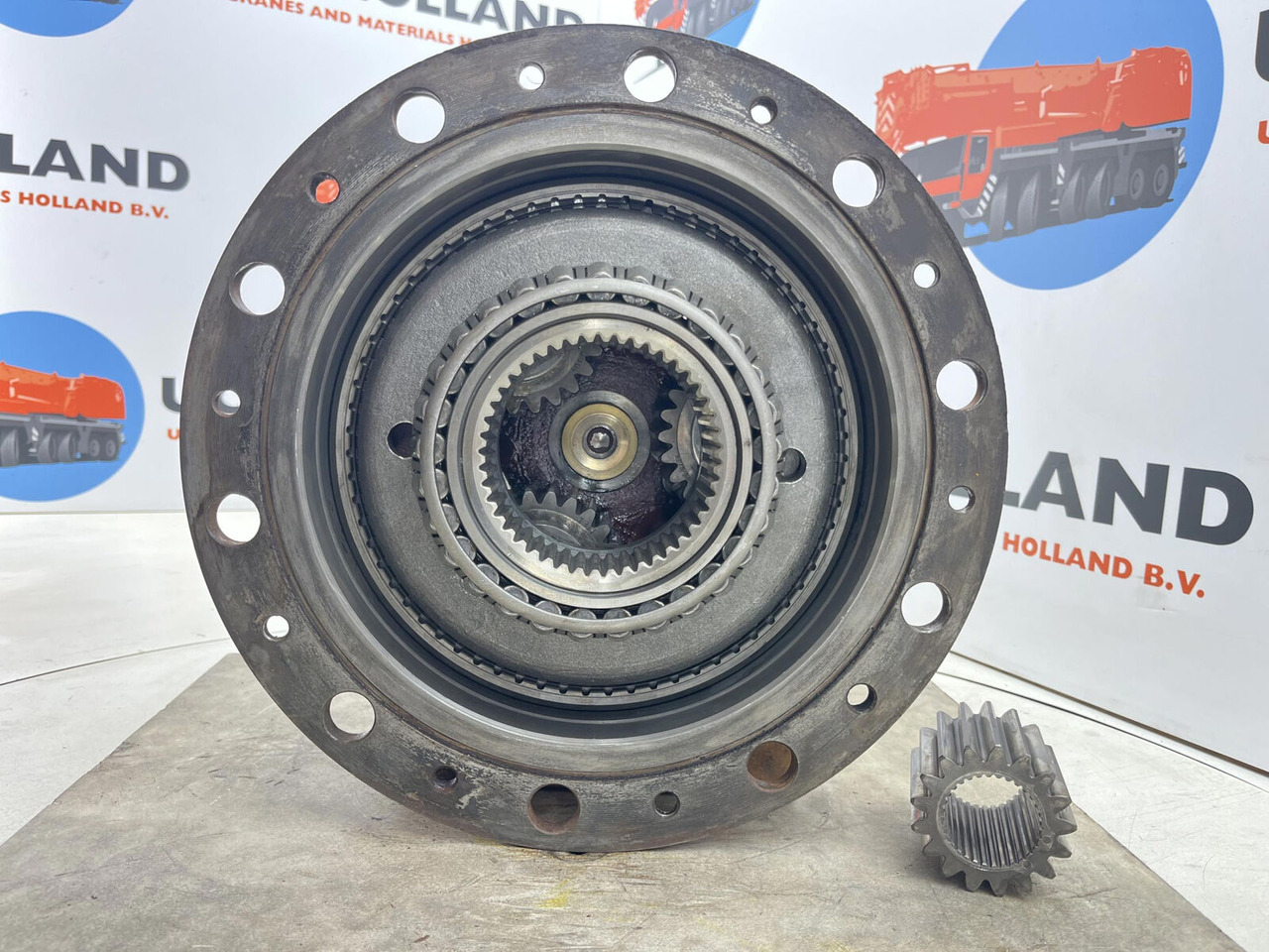 Terex AC 155 Planetary gear 17-24-67-32-3pl-H136-46 - محرك السفر - موبايل كرين: صور 5 Terex AC 155 Planetary gear 17-24-67-32-3pl-H136-46 - محرك السفر - موبايل كرين: صور 5