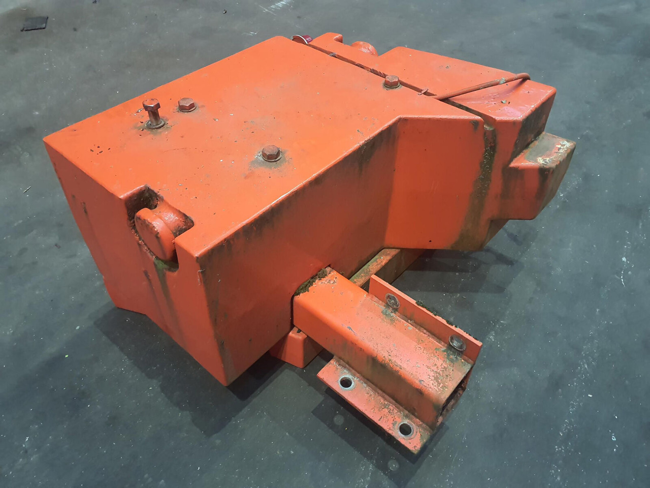 Terex AC 155 counterweight 1.2t + 0,3t right - ثقل موازن - موبايل كرين: صور 3 Terex AC 155 counterweight 1.2t + 0,3t right - ثقل موازن - موبايل كرين: صور 3