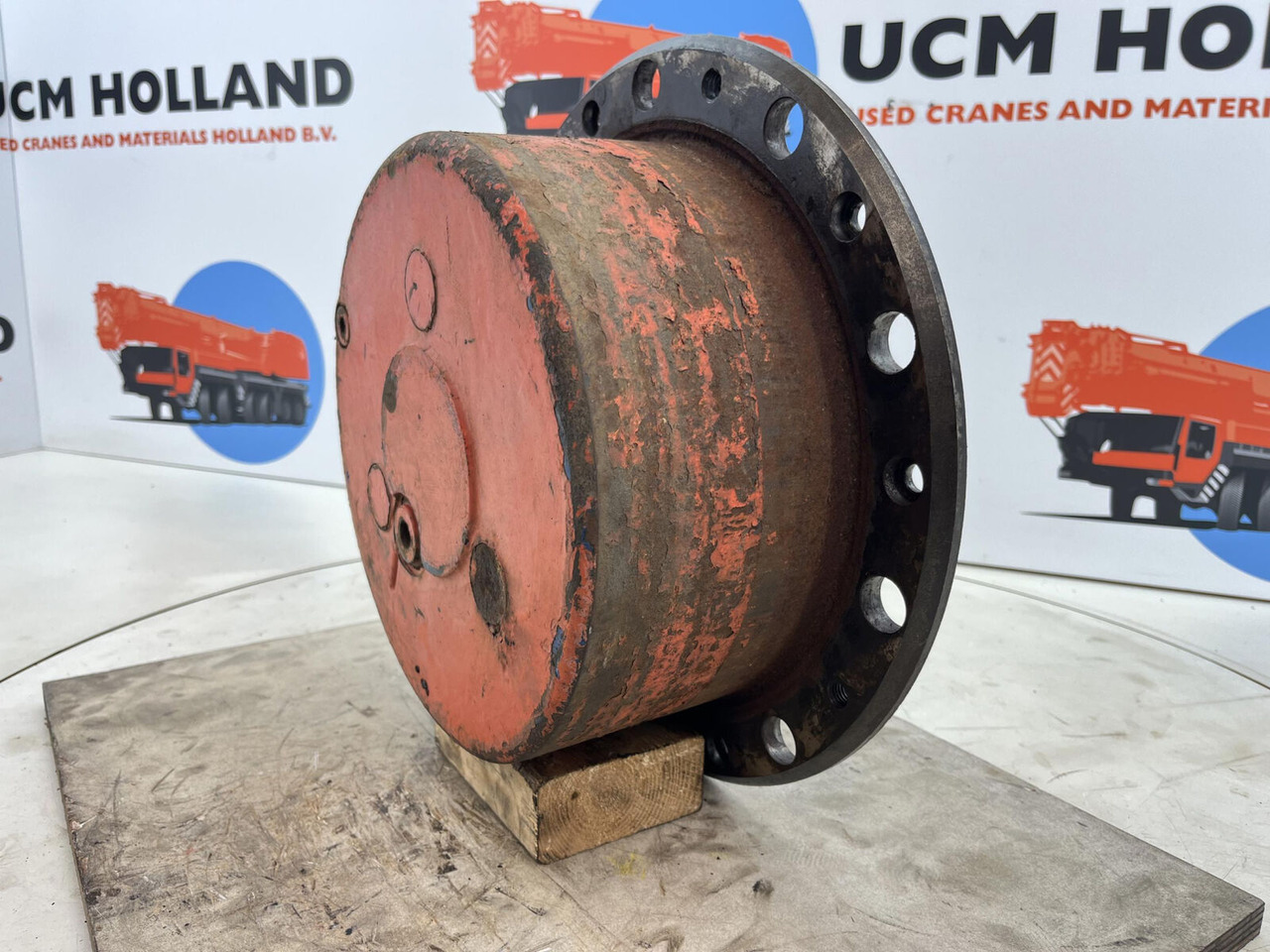 Terex AC 155 planetary gear 17-24-67-32-3pl-H135-46 - محرك السفر - موبايل كرين: صور 2 Terex AC 155 planetary gear 17-24-67-32-3pl-H135-46 - محرك السفر - موبايل كرين: صور 2