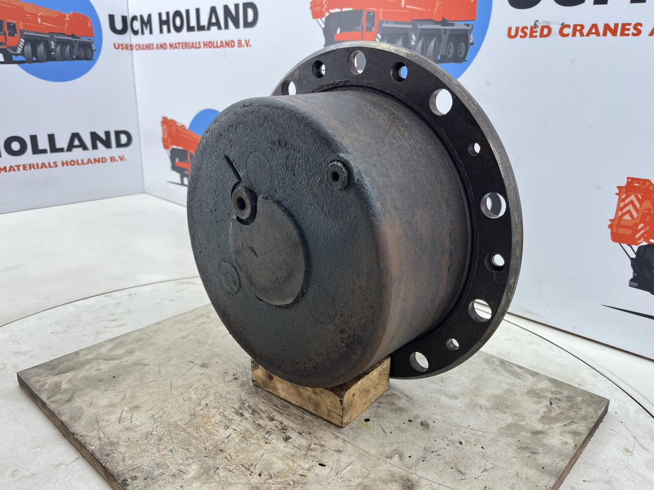 Terex AC 155 planetary gear 22-25-74-40-3pl-H135-46 - محرك السفر - موبايل كرين: صور 2 Terex AC 155 planetary gear 22-25-74-40-3pl-H135-46 - محرك السفر - موبايل كرين: صور 2