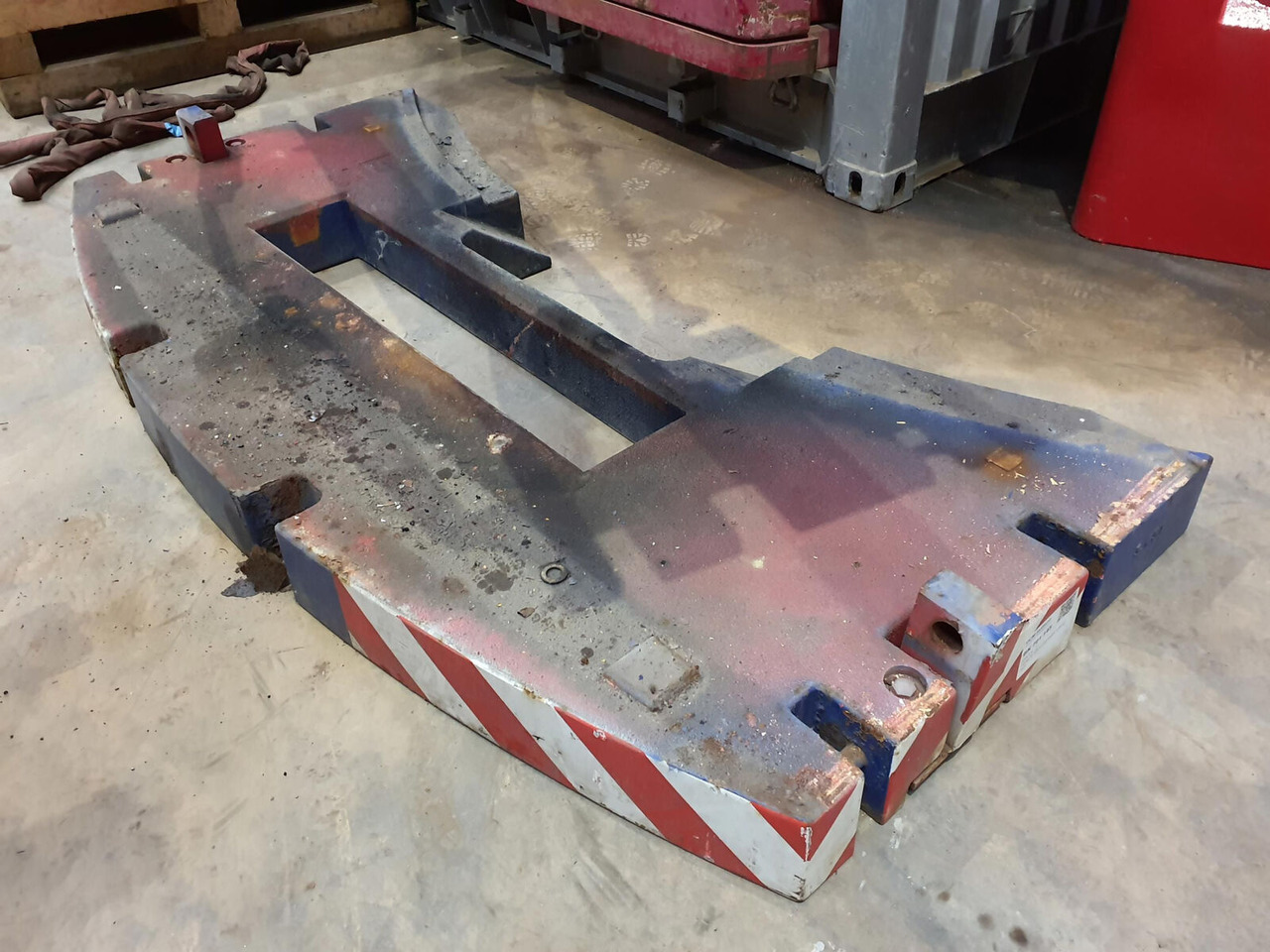 Terex AC 205 counterweight 3,45 ton - ثقل موازن - موبايل كرين: صور 5 Terex AC 205 counterweight 3,45 ton - ثقل موازن - موبايل كرين: صور 5