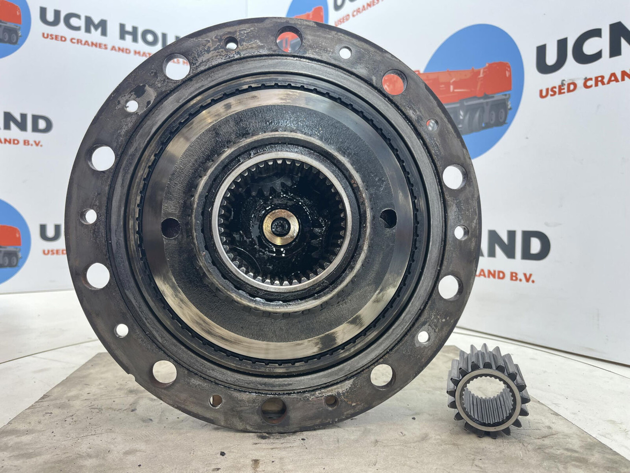 Terex AC 40-1 city planetary drive 17-24-67-32-3pl-H85-42 - محرك السفر - موبايل كرين: صور 4 Terex AC 40-1 city planetary drive 17-24-67-32-3pl-H85-42 - محرك السفر - موبايل كرين: صور 4