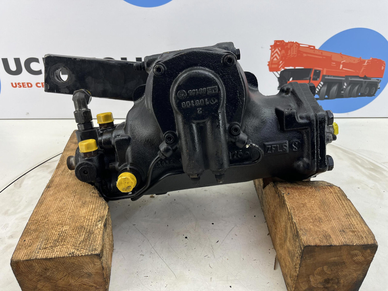 Terex AC 50-1 steering box with lever - دودة دركسون - موبايل كرين: صور 5 Terex AC 50-1 steering box with lever - دودة دركسون - موبايل كرين: صور 5