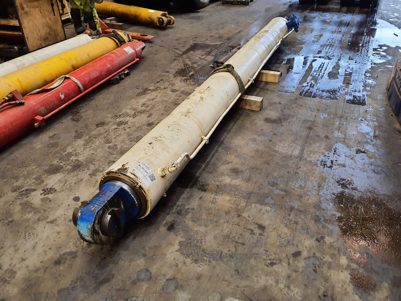 Terex HC 340 boom cylinder - الاسطوانة الهيدروليكية - موبايل كرين: صور 1 Terex HC 340 boom cylinder - الاسطوانة الهيدروليكية - موبايل كرين: صور 1