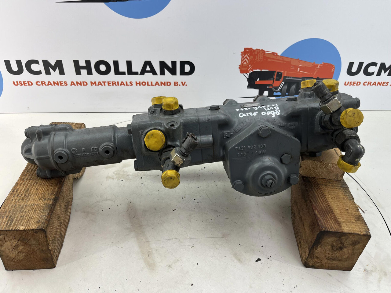 ZF LTM 1050-1 steering box - دودة دركسون - موبايل كرين: صور 5 ZF LTM 1050-1 steering box - دودة دركسون - موبايل كرين: صور 5