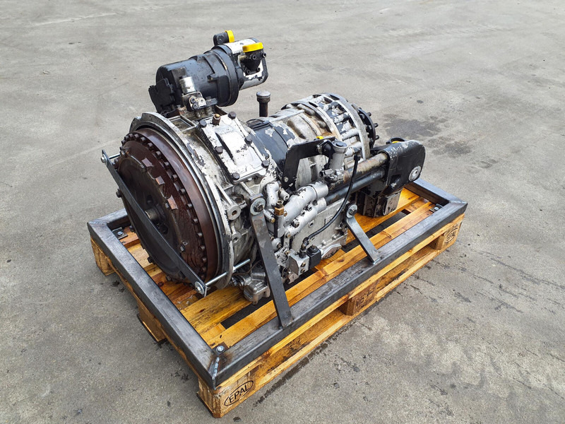 ZF LTM 1060 gearbox ZF 6HP-600 - علبة التروس - الرافعة: صور 1 ZF LTM 1060 gearbox ZF 6HP-600 - علبة التروس - الرافعة: صور 1