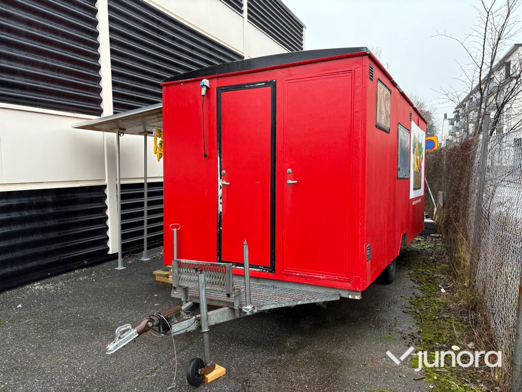 Försäljningsvagn - عربة الطعام: صور 1 Försäljningsvagn - عربة الطعام: صور 1