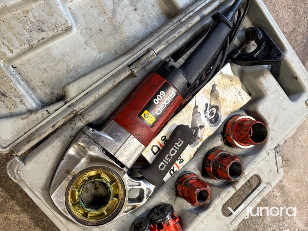 Gängmaskin - Ridgid, 600, Med tillbehör - معدات البناء: صور 3 Gängmaskin - Ridgid, 600, Med tillbehör - معدات البناء: صور 3