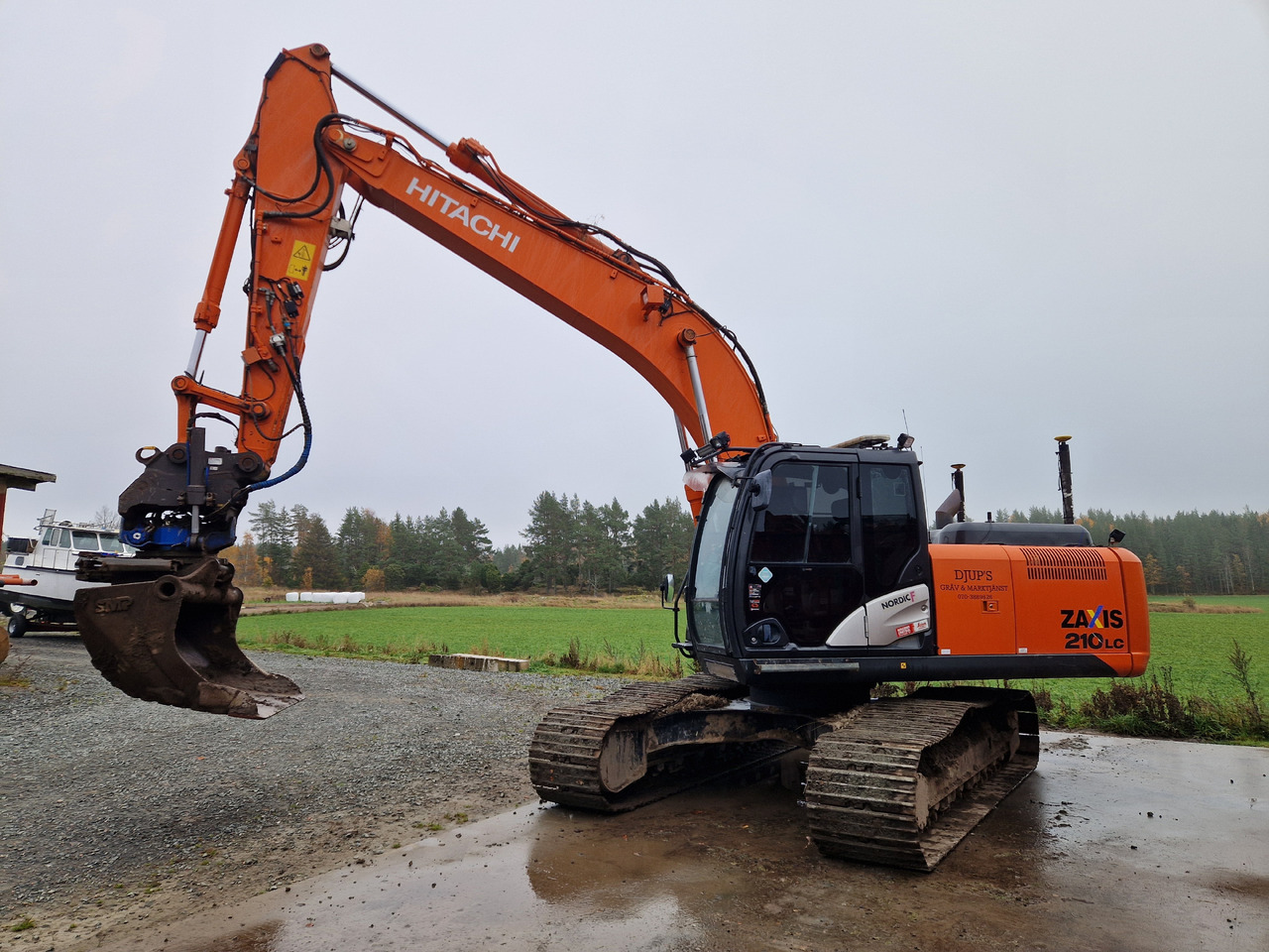 Grävmaskin - Hitachi, Zaxis 210 LC - حفارات زحافة: صور 1 Grävmaskin - Hitachi, Zaxis 210 LC - حفارات زحافة: صور 1