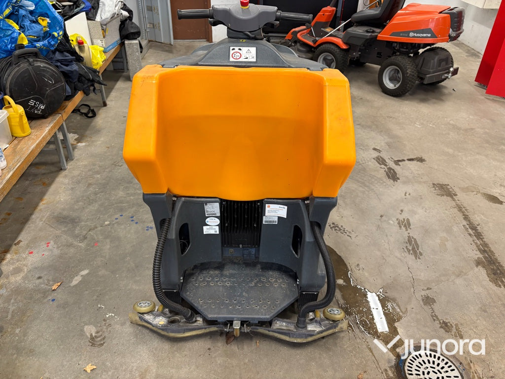 Kombiskurmaskin - Taski Swingo XP - ماكينة فرك وتجفيف: صور 5 Kombiskurmaskin - Taski Swingo XP - ماكينة فرك وتجفيف: صور 5