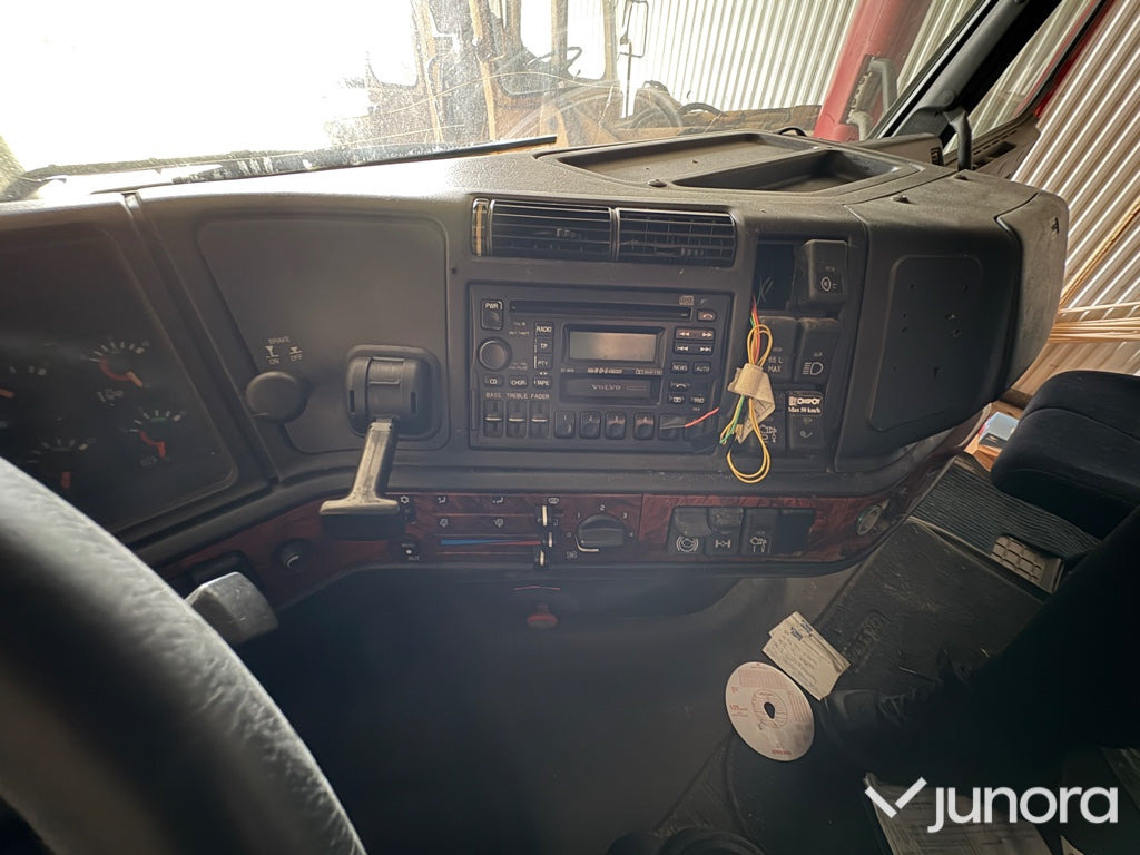 تأجير Lastbil - Volvo, FH12 6X2 Lastbil - Volvo, FH12 6X2: صور 20 تأجير Lastbil - Volvo, FH12 6X2 Lastbil - Volvo, FH12 6X2: صور 20