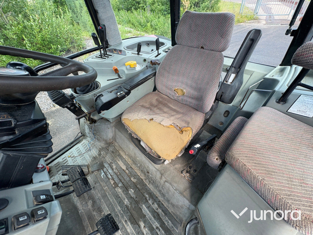 جرار Massey Ferguson 6270 med Lastare: صور 12